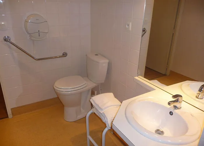 Aerel Aeroport 2* بلانياك